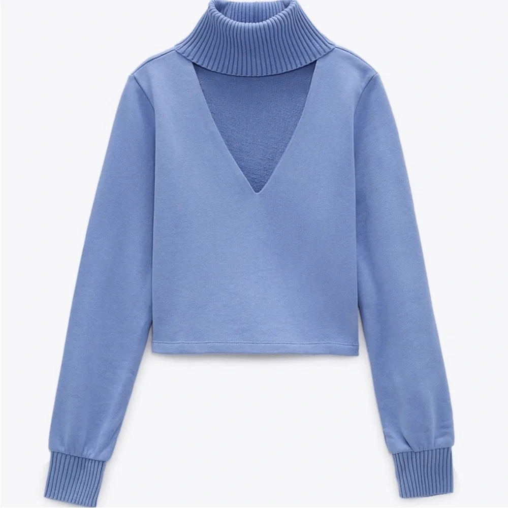 ZARA Cutout Ribbed Knit Turtleneck Collar Cropped Sweatshirt | S